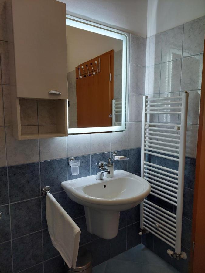 Studio Apartman Kiara زادار المظهر الخارجي الصورة
